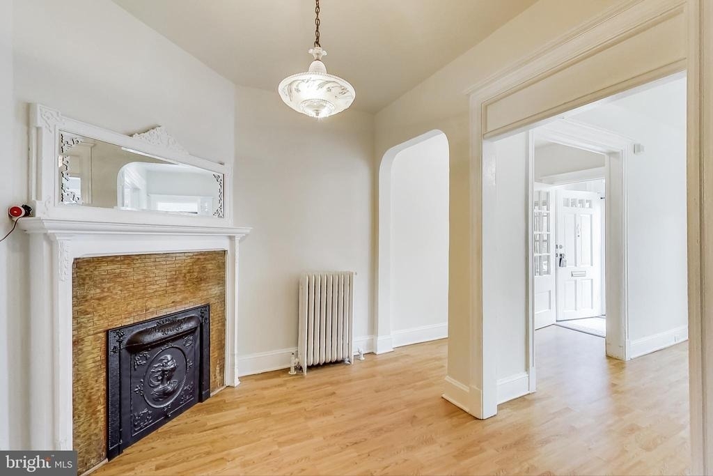137 R Street Ne - Photo 7