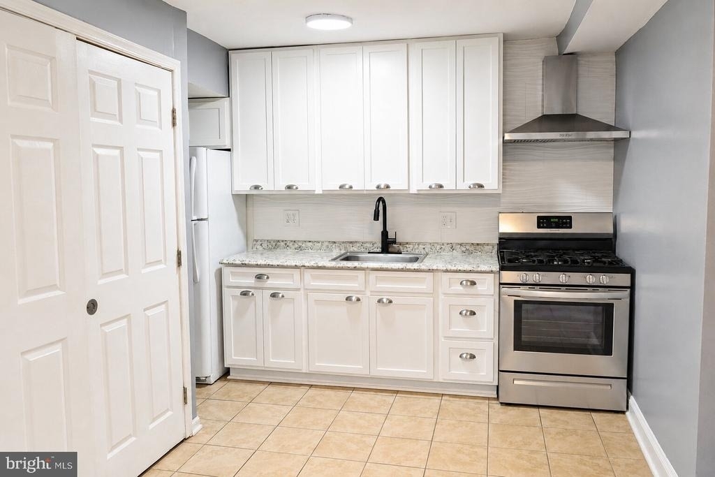 63 Galveston Place Sw - Photo 1