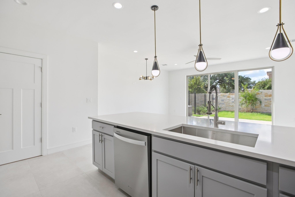 302 Tesla Circle Cir - Photo 13
