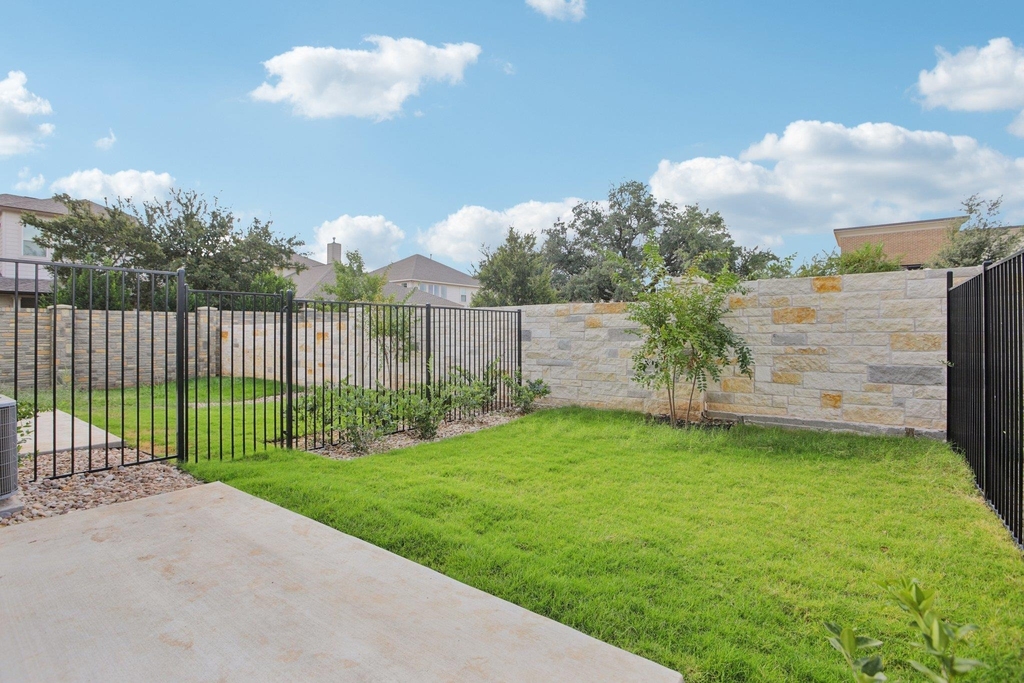 302 Tesla Circle Cir - Photo 38