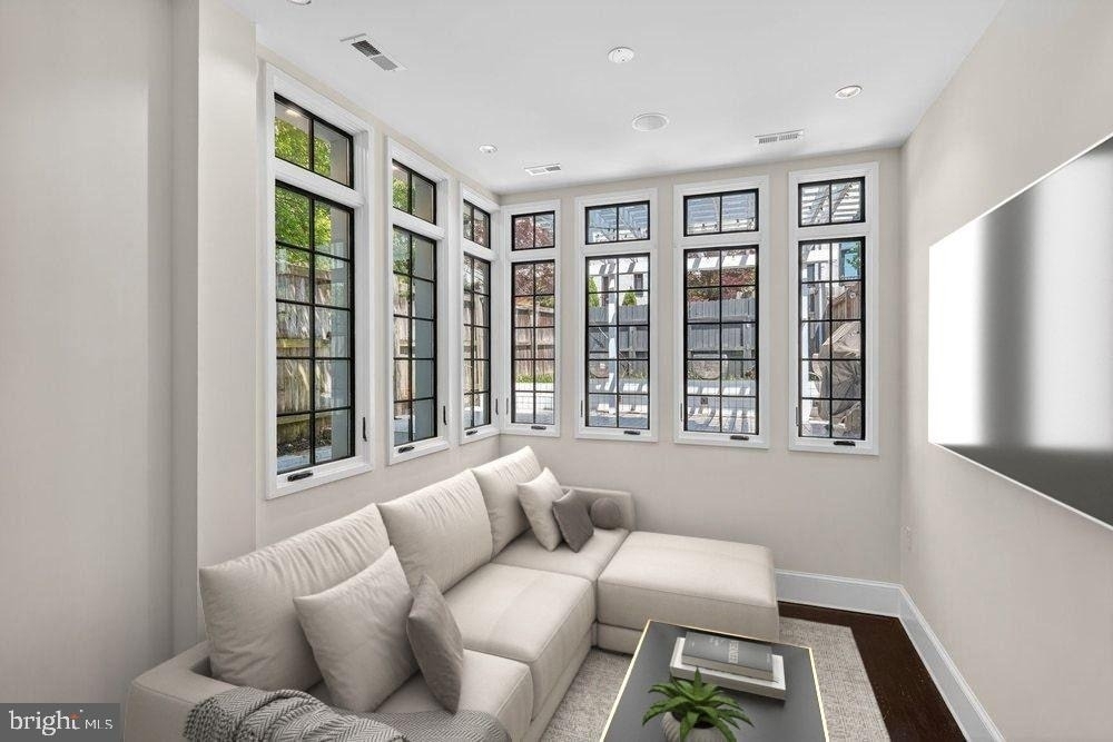 3019 Dent Place Nw - Photo 4