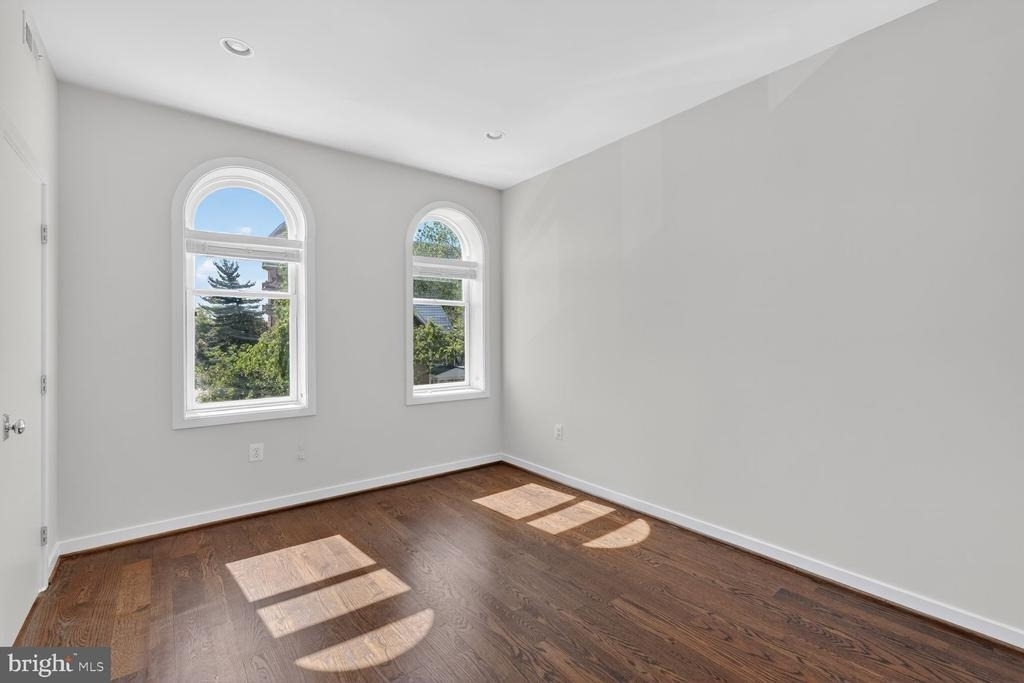 3430 Brown Street Nw - Photo 2