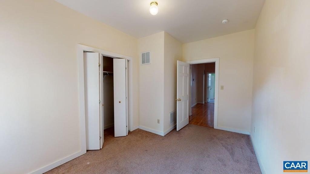 1122 E Market St - Photo 8