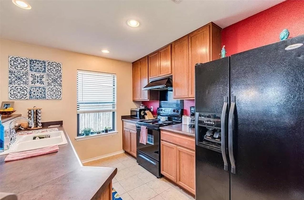 8808 Stambourne St - Photo 4