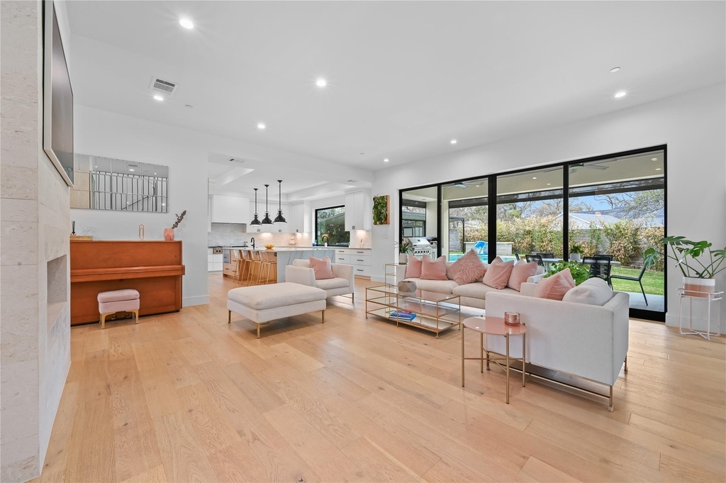 308 Briarwood Trl - Photo 9