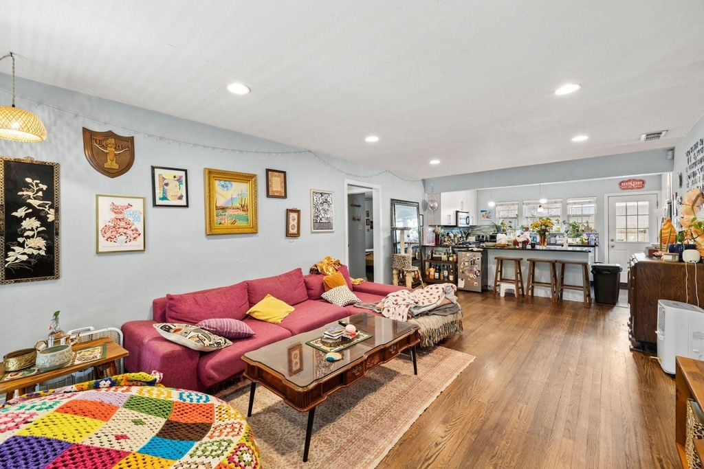 3801 Avenue G - Photo 6