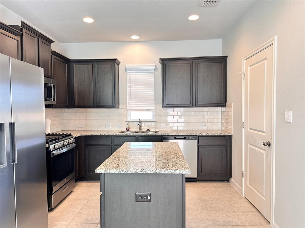 137 Rustic Glen Dr - Photo 2