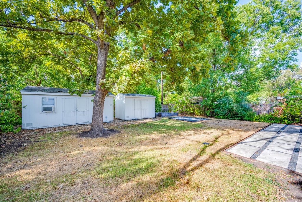 2516 Friar Tuck Ln - Photo 34