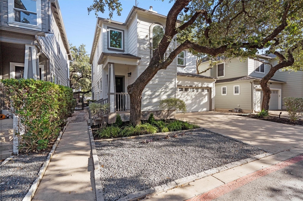 1011 Brodie St - Photo 3