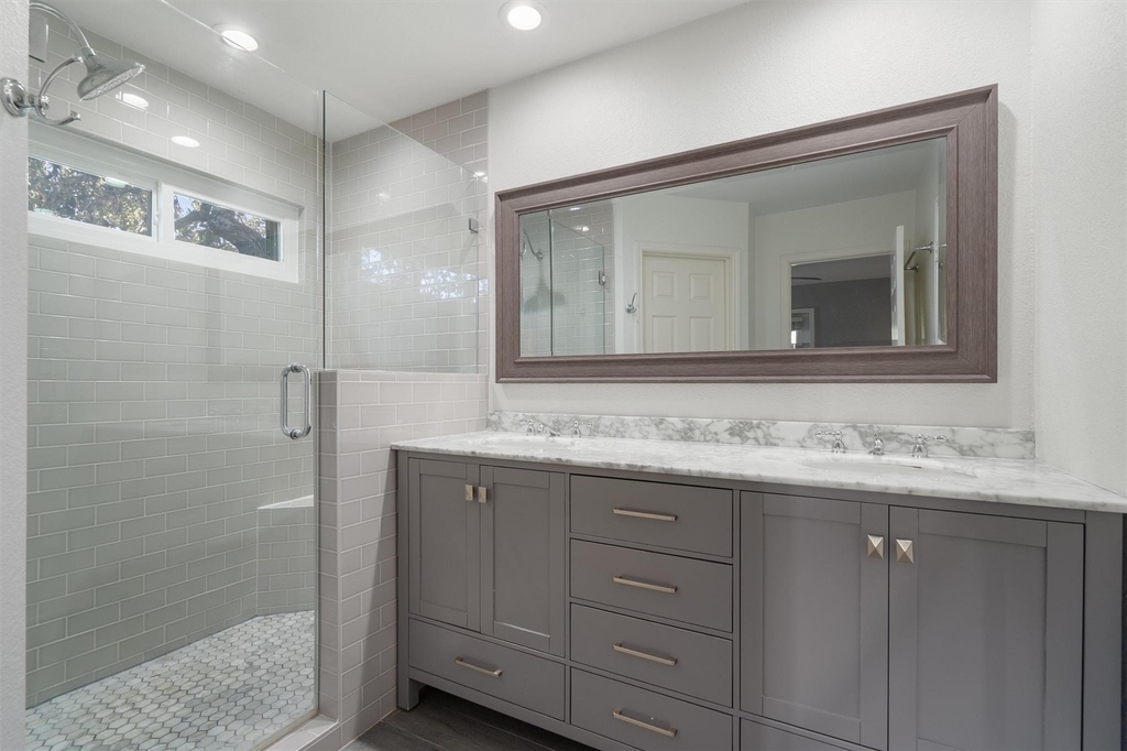 1011 Brodie St - Photo 19
