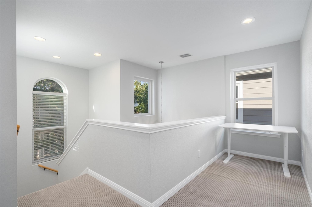 1011 Brodie St - Photo 13