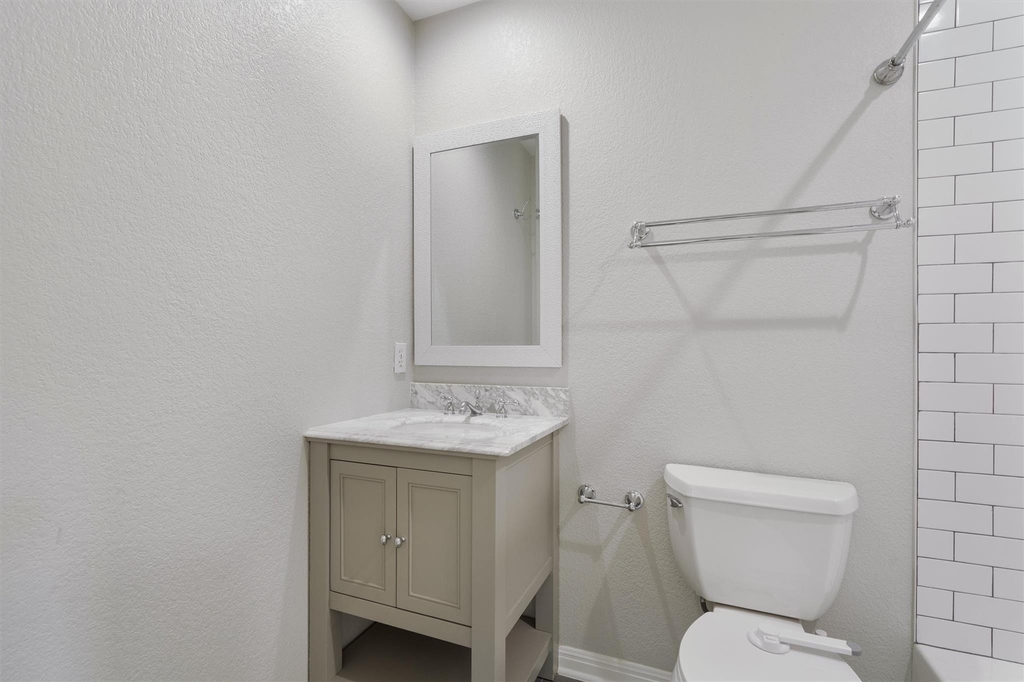 1011 Brodie St - Photo 25