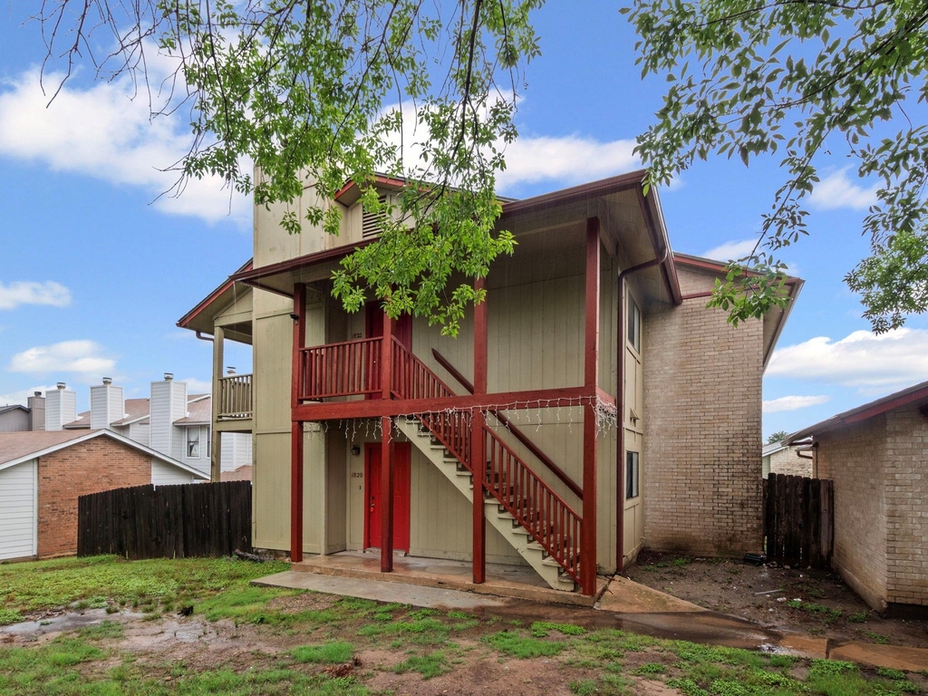 1816 Rawhide Loop - Photo 16