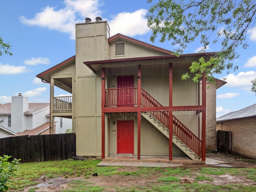 1816 Rawhide Loop - Photo 0