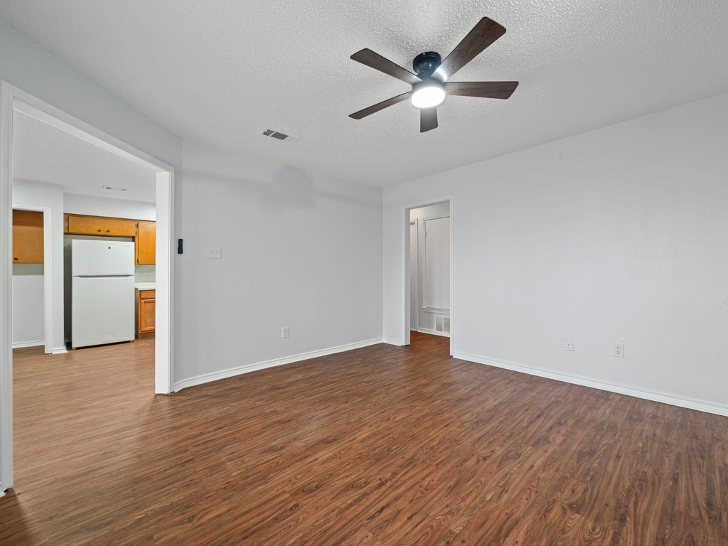 1816 Rawhide Loop - Photo 7