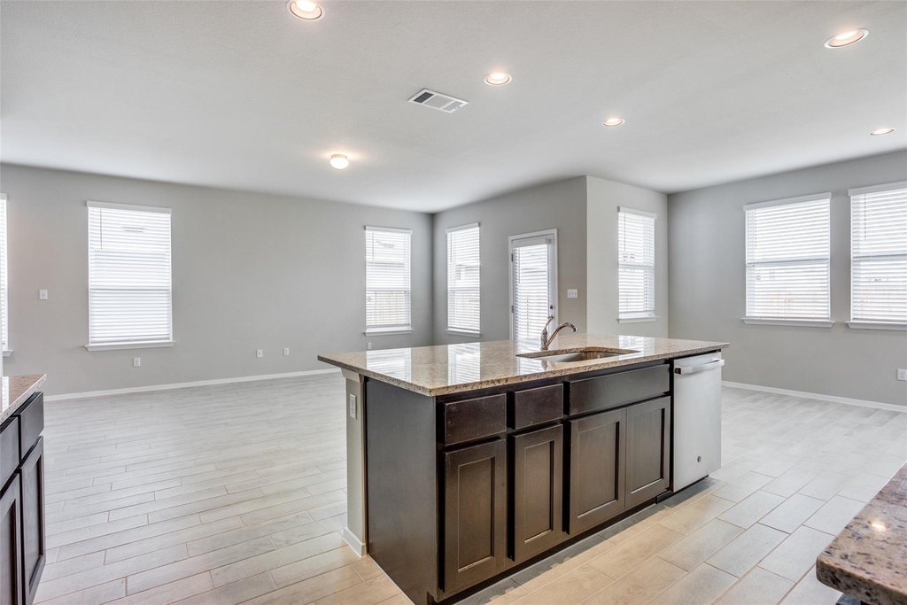 146 White Dunes Dr - Photo 8