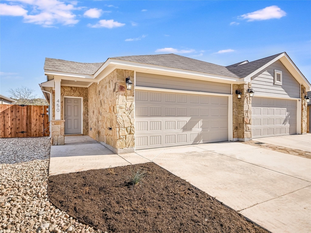 450 Parkline Dr - Photo 0