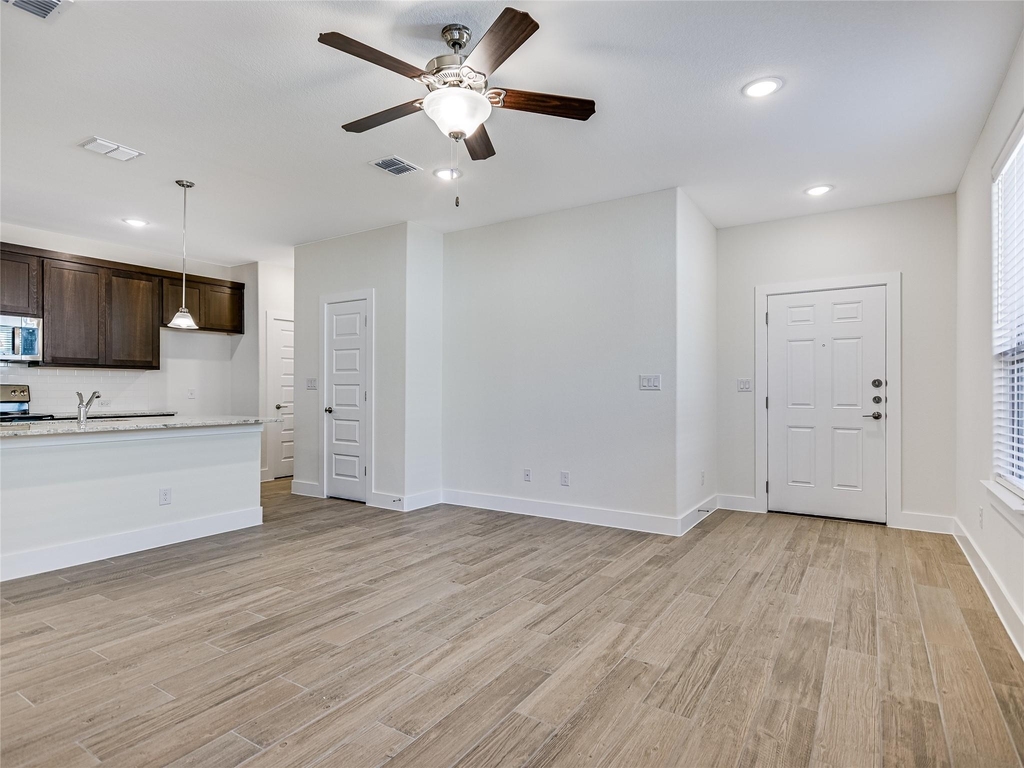450 Parkline Dr - Photo 1