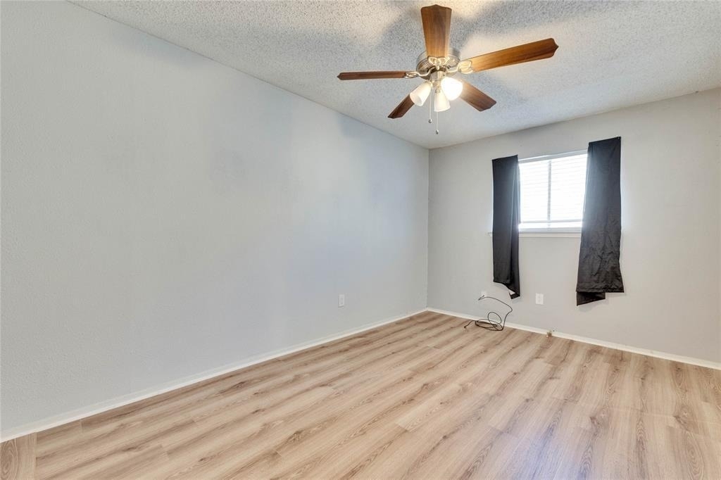 1320 Southport Dr - Photo 9