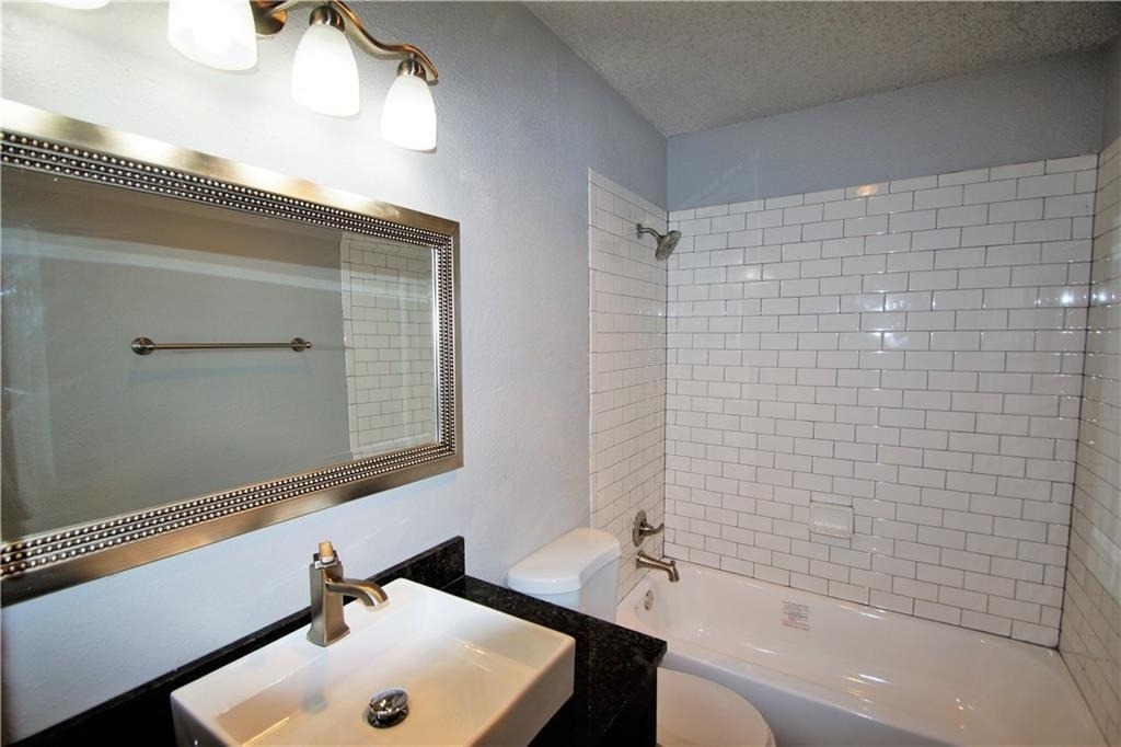 1320 Southport Dr - Photo 8
