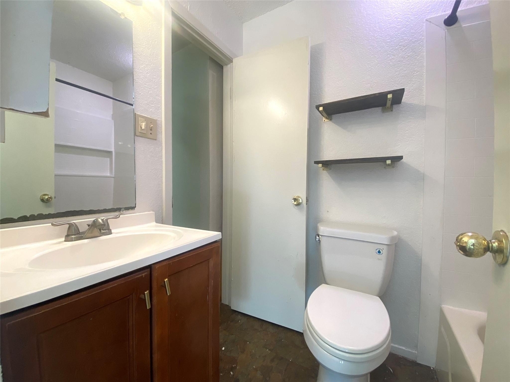 4910 Avenue H Ave - Photo 16