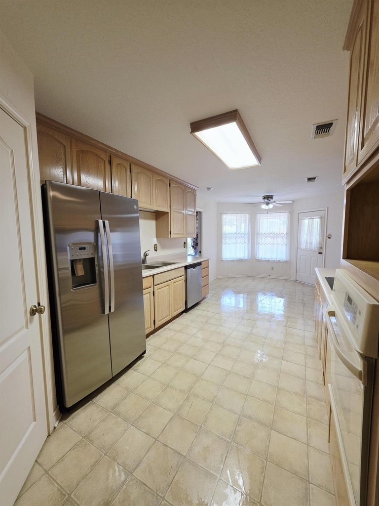 651 Purple Sage Dr - Photo 4