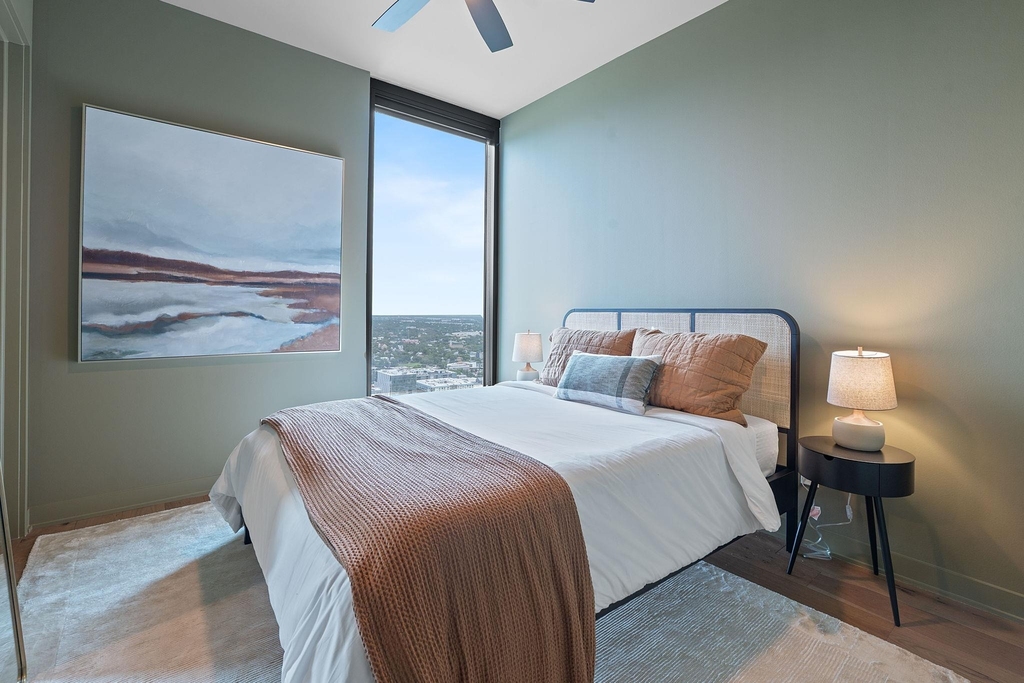84 East Ave - Photo 3