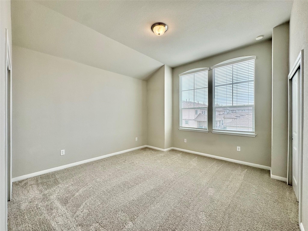 407 Rhetoric Way - Photo 12