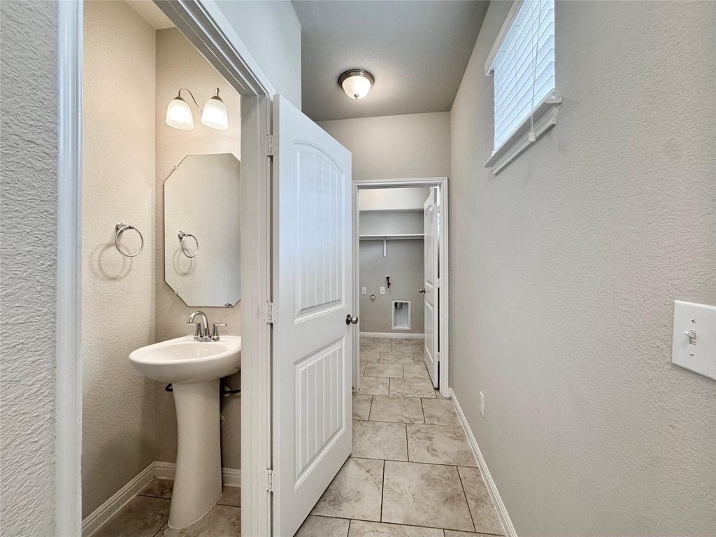 407 Rhetoric Way - Photo 33