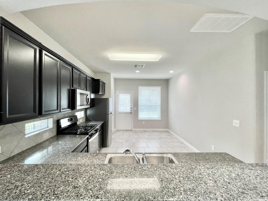 407 Rhetoric Way - Photo 6