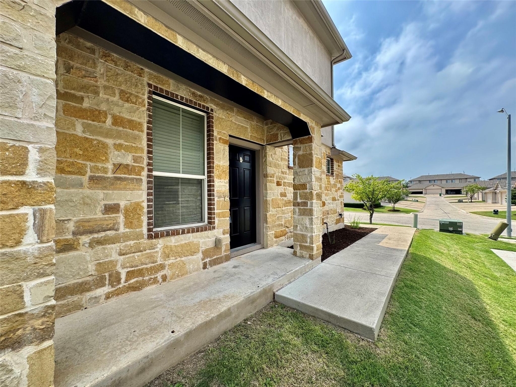 407 Rhetoric Way - Photo 3