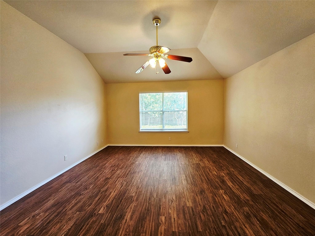 8102 Lerwick Ln - Photo 21