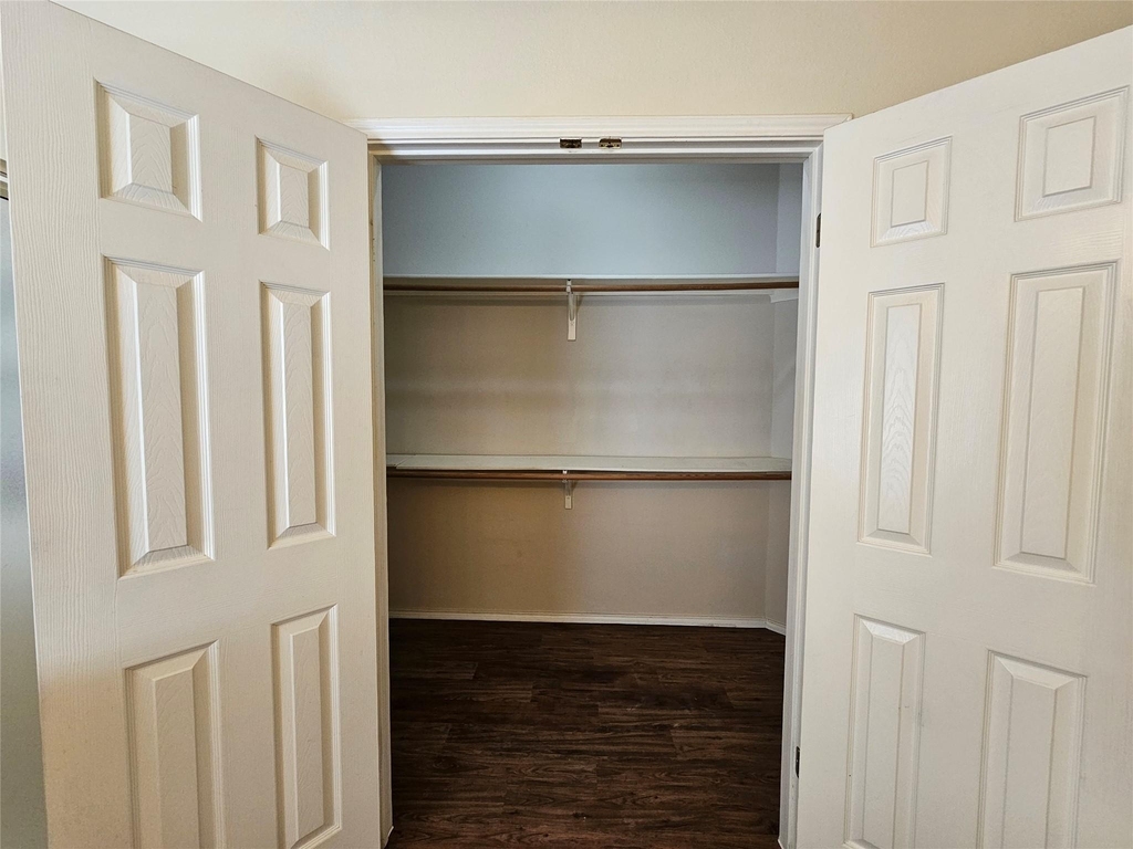 8102 Lerwick Ln - Photo 23