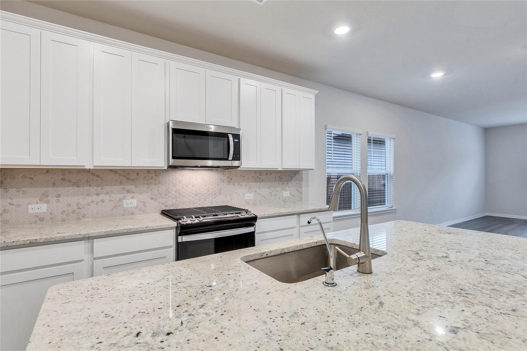 6501 Dragride Rd - Photo 6