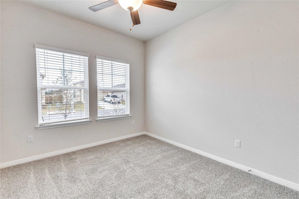 6501 Dragride Rd - Photo 15