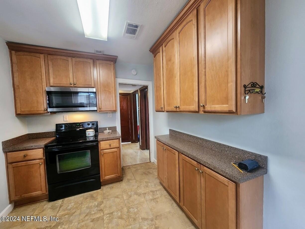 2134 Camden Avenue - Photo 9