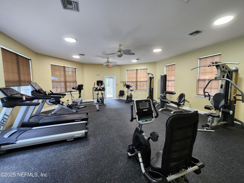 8601 Beach Boulevard - Photo 22