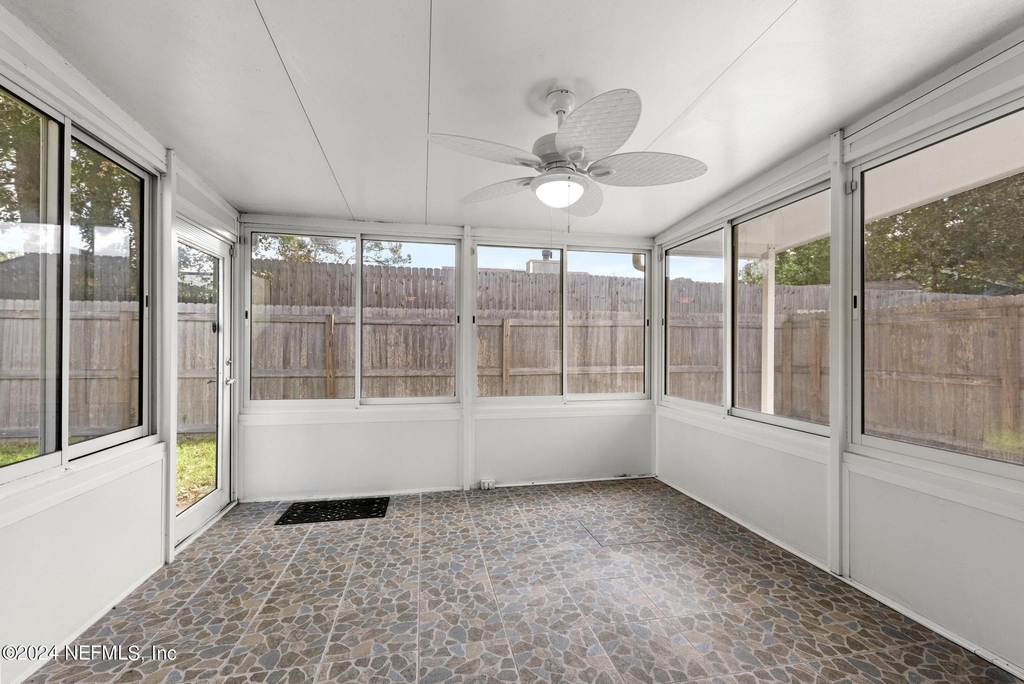 11471 Stinger Way - Photo 21