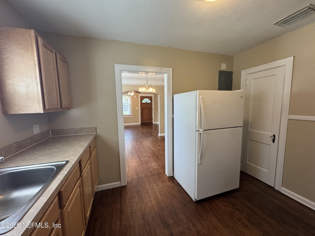 3609 Dellwood Avenue - Photo 14