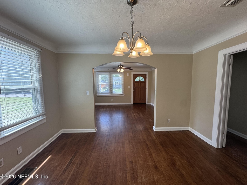 3609 Dellwood Avenue - Photo 11