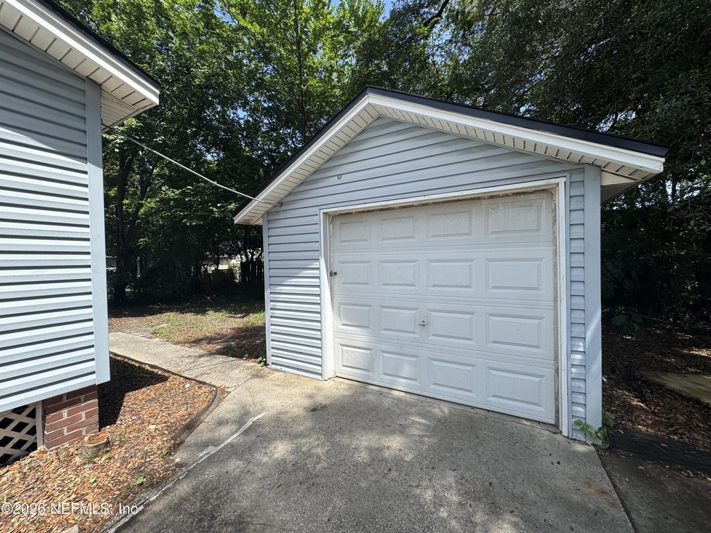 3609 Dellwood Avenue - Photo 4