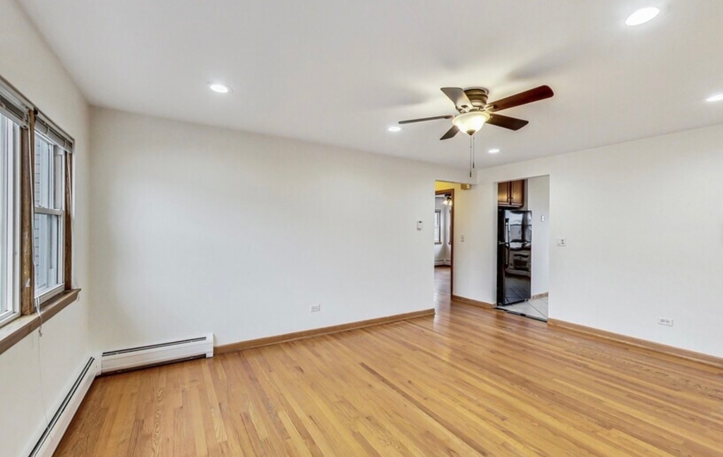 4933 N Lester Avenue - Photo 5