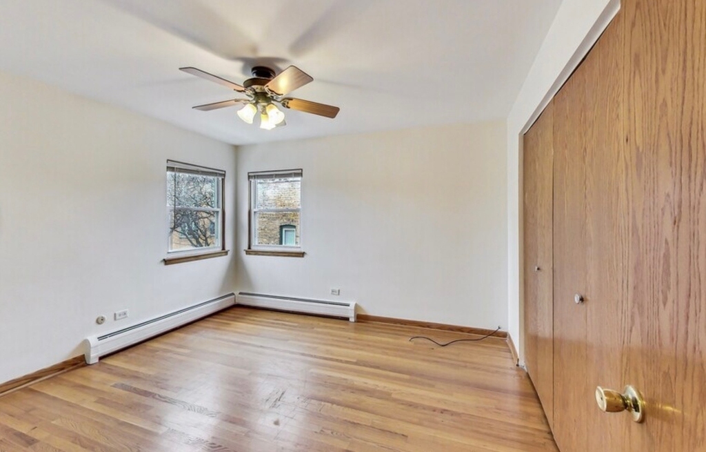 4933 N Lester Avenue - Photo 3