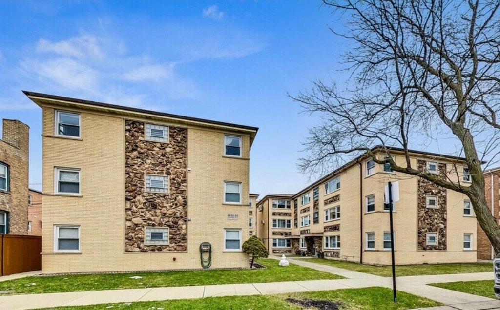 4933 N Lester Avenue - Photo 0