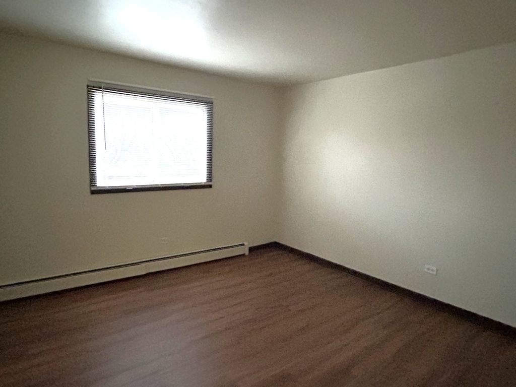 1300 Getzelman Drive - Photo 4