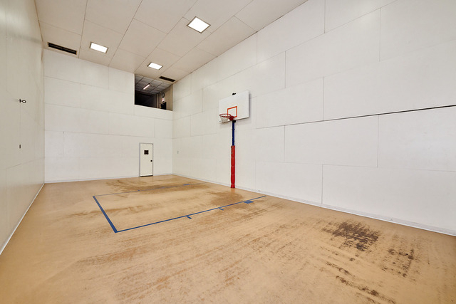 211 E Ohio Street - Photo 20