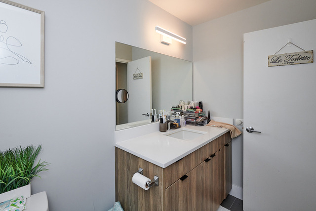 211 E Ohio Street - Photo 11