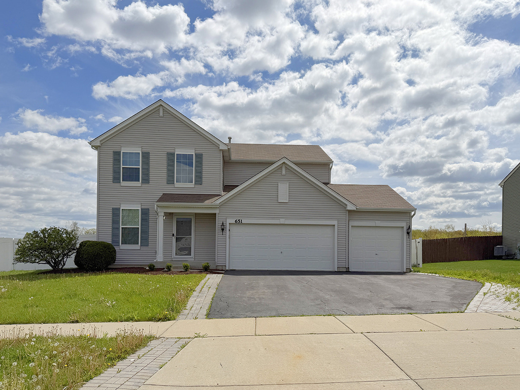 651 Olive Lane - Photo 0