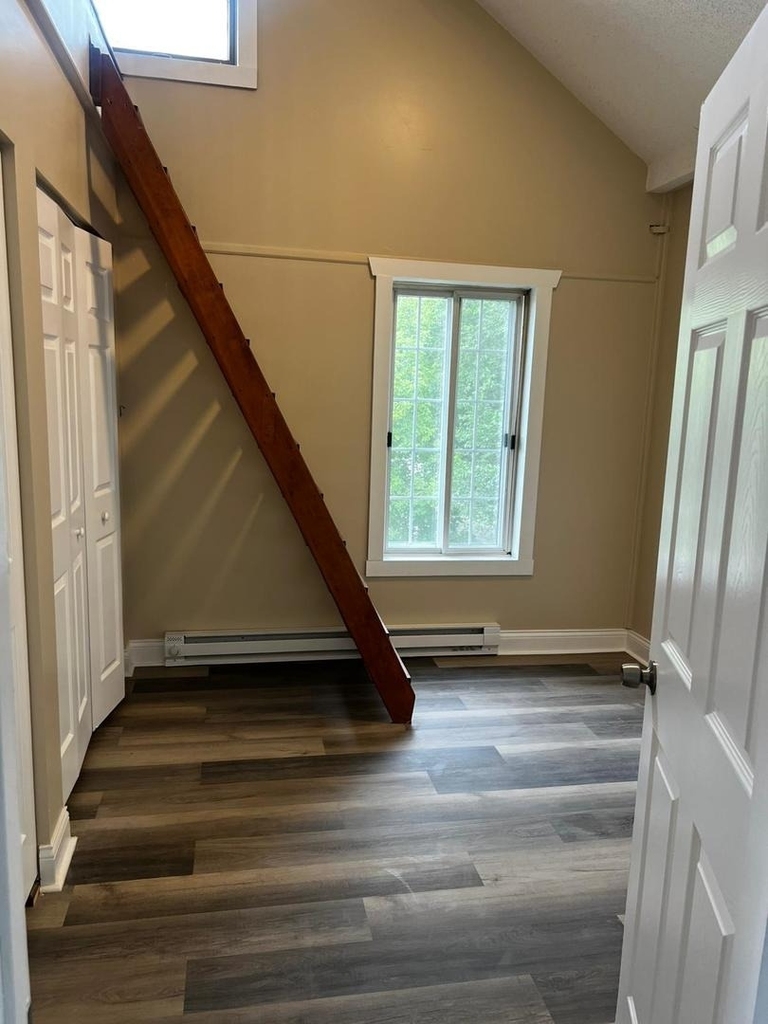 10102 Main Street - Photo 2