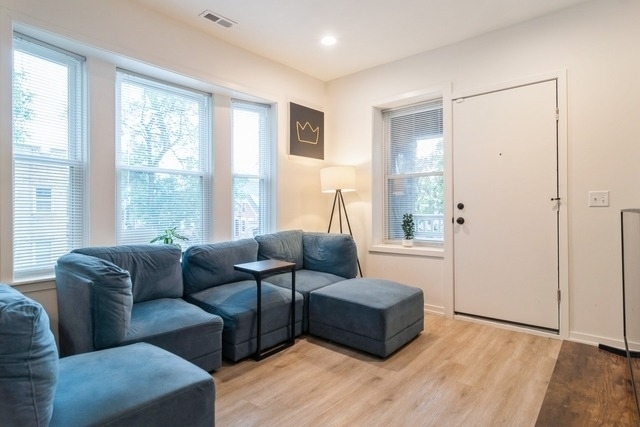 3639 W Iowa Street - Photo 1